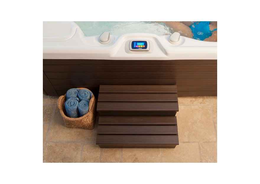 Schody do wanny spa – zadbaj o wygodę i bezpieczeństwo